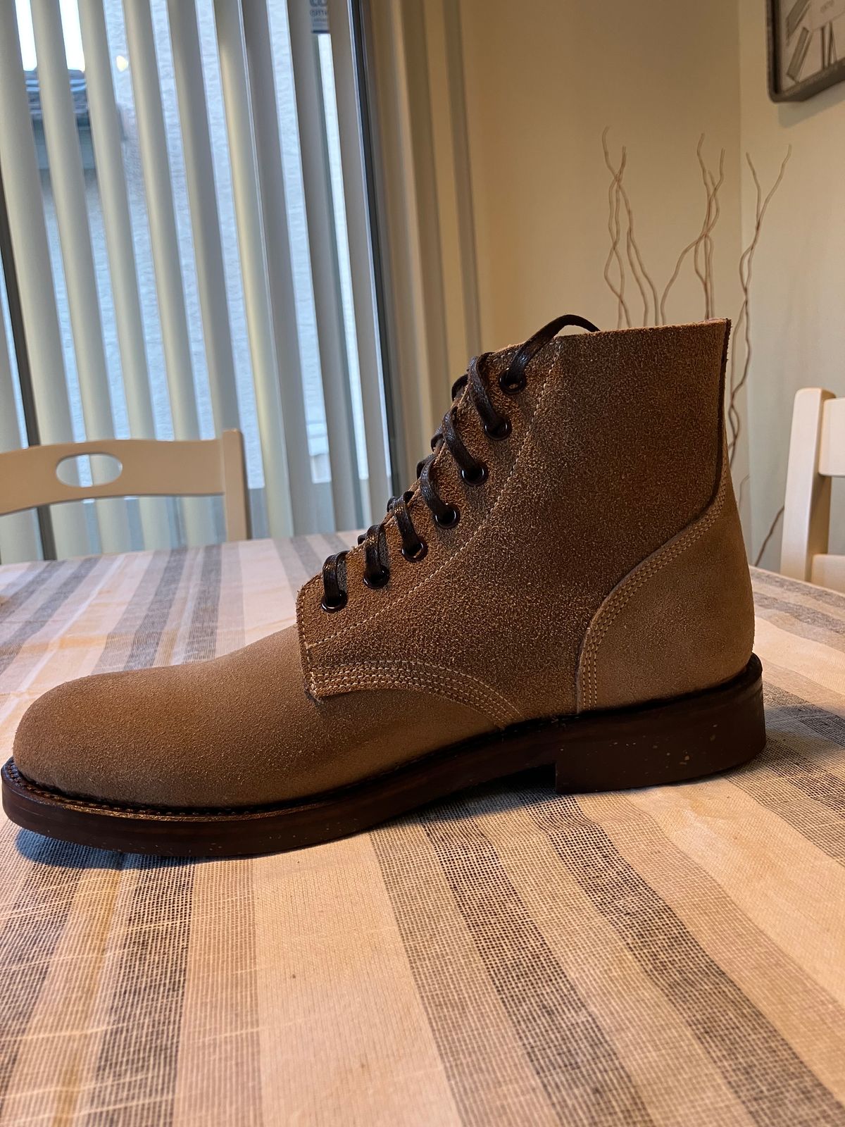 Photo by RuffOutLaGoop on October 9, 2023 of the Oak Street Bootmakers Field Boot in Horween Natural Chromexcel Roughout.