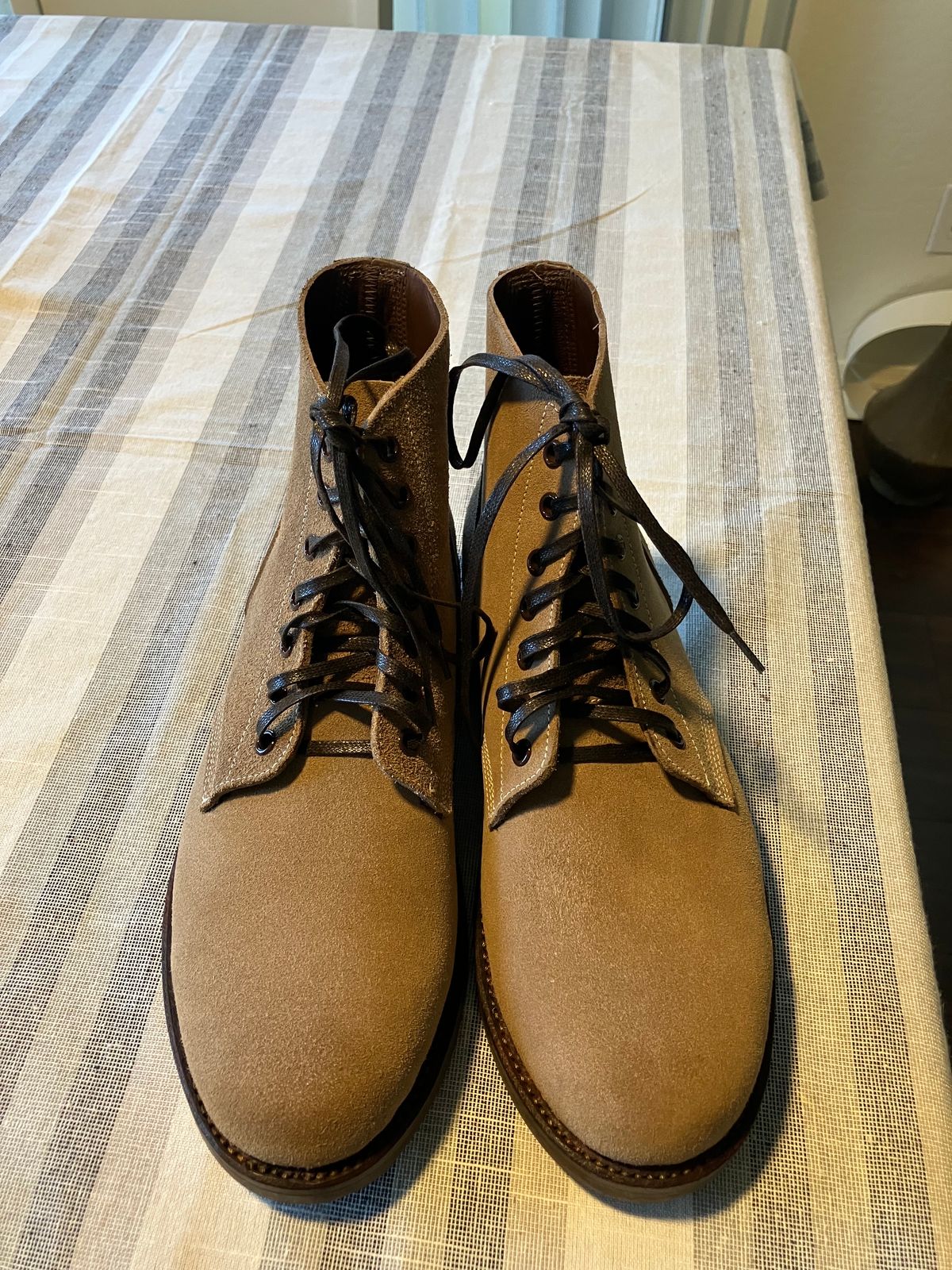 Photo by RuffOutLaGoop on October 9, 2023 of the Oak Street Bootmakers Field Boot in Horween Natural Chromexcel Roughout.
