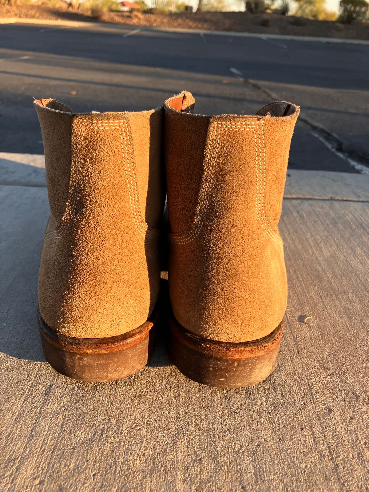 Photo by RuffOutLaGoop on November 6, 2023 of the Oak Street Bootmakers Field Boot in Horween Natural Chromexcel Roughout.