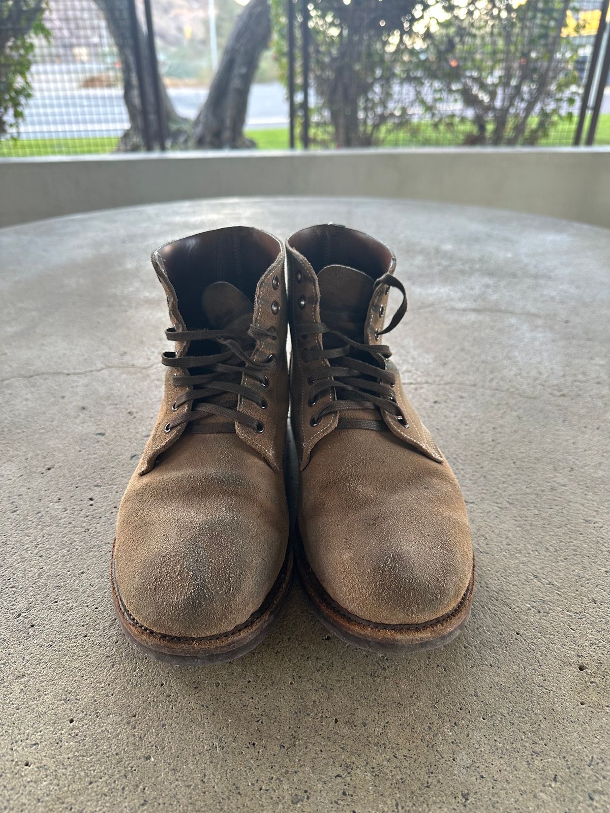 Photo by RuffOutLaGoop on January 5, 2024 of the Oak Street Bootmakers Field Boot in Horween Natural Chromexcel Roughout.