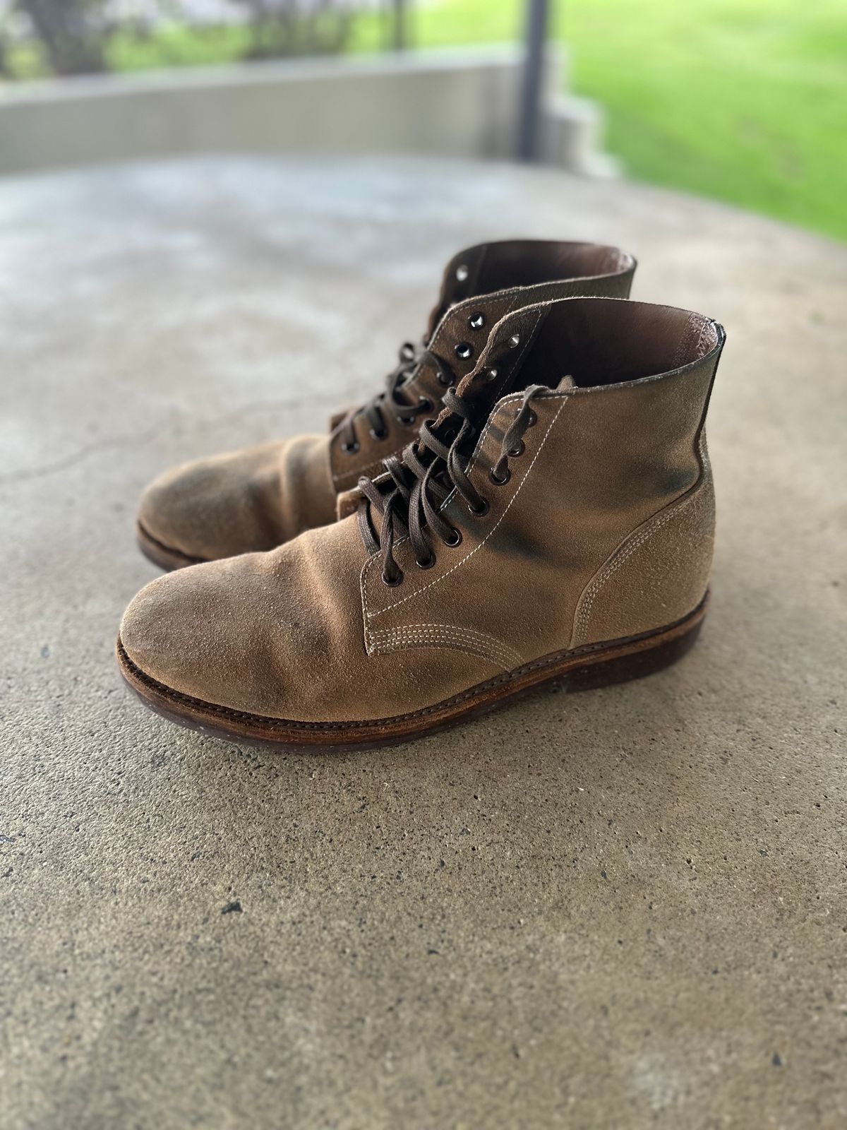 Photo by RuffOutLaGoop on January 5, 2024 of the Oak Street Bootmakers Field Boot in Horween Natural Chromexcel Roughout.