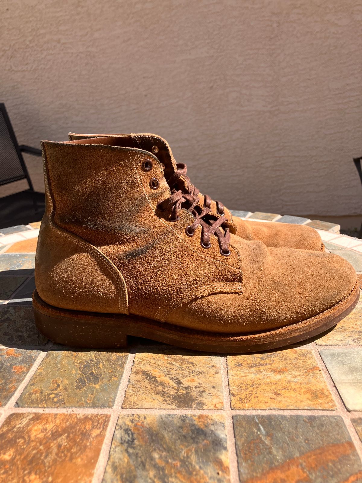 Photo by RuffOutLaGoop on March 4, 2024 of the Oak Street Bootmakers Field Boot in Horween Natural Chromexcel Roughout.