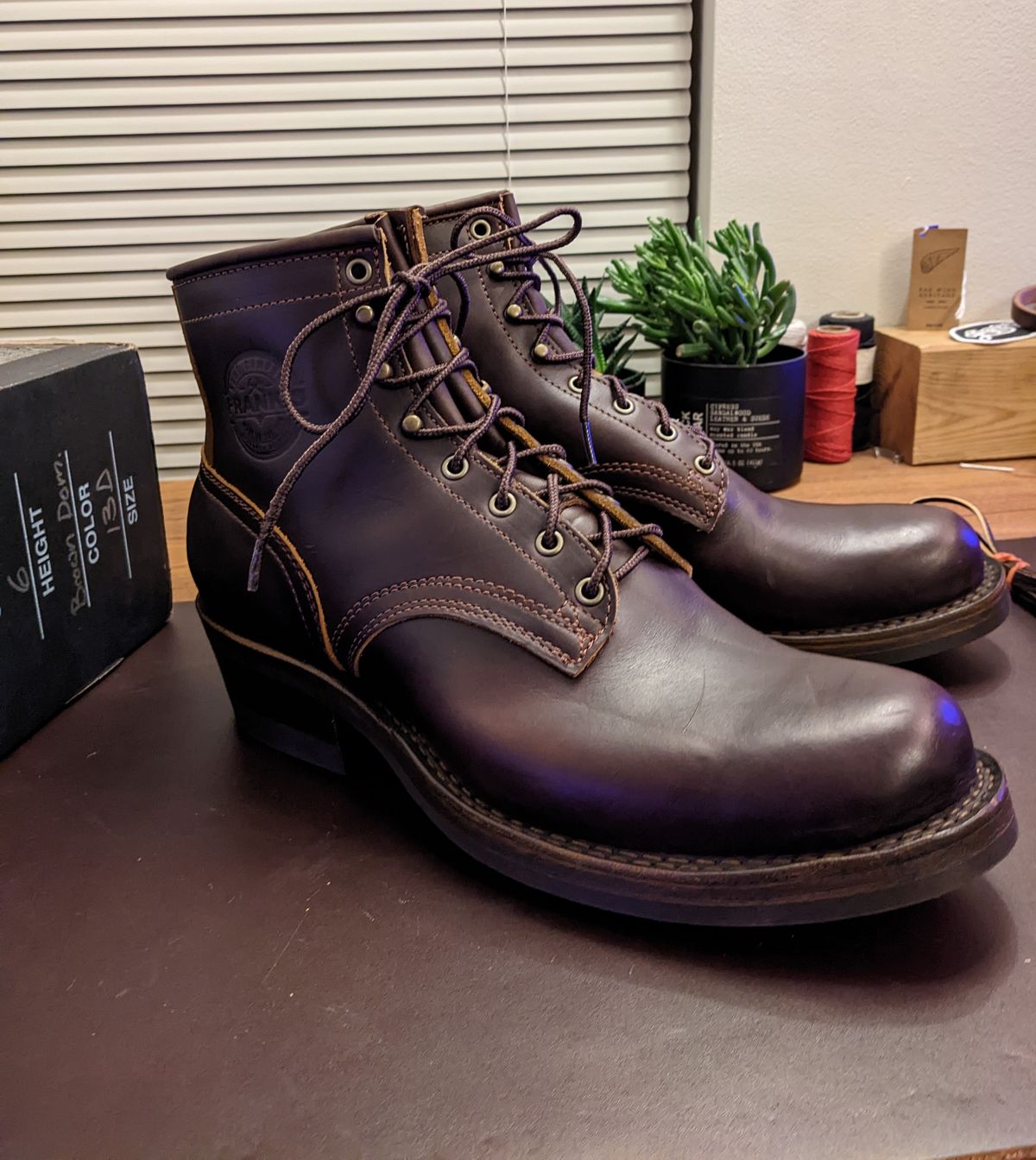 Photo by demo on September 13, 2022 of the Frank's Boots Wilshire in Seidel Brown Domain.