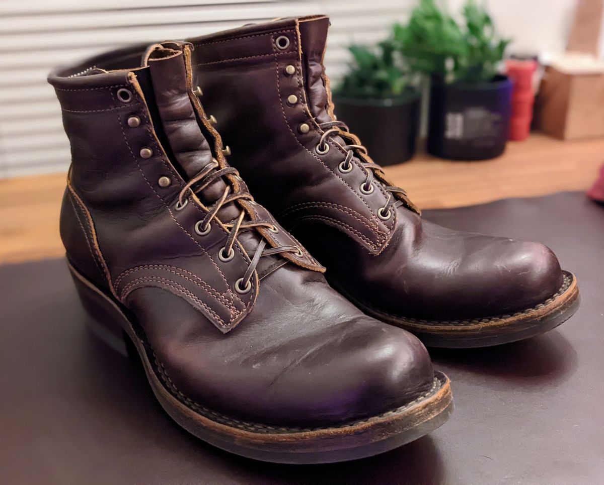 Photo by demo on September 25, 2022 of the Frank's Boots Wilshire in Seidel Brown Domain.
