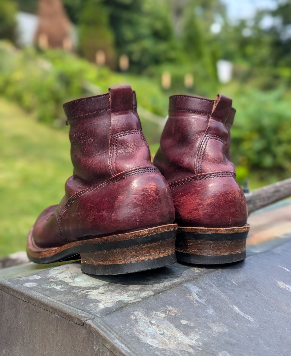 Photo by demo on August 13, 2024 of the White's 350 Cruiser in Horween Burgundy Chromexcel.