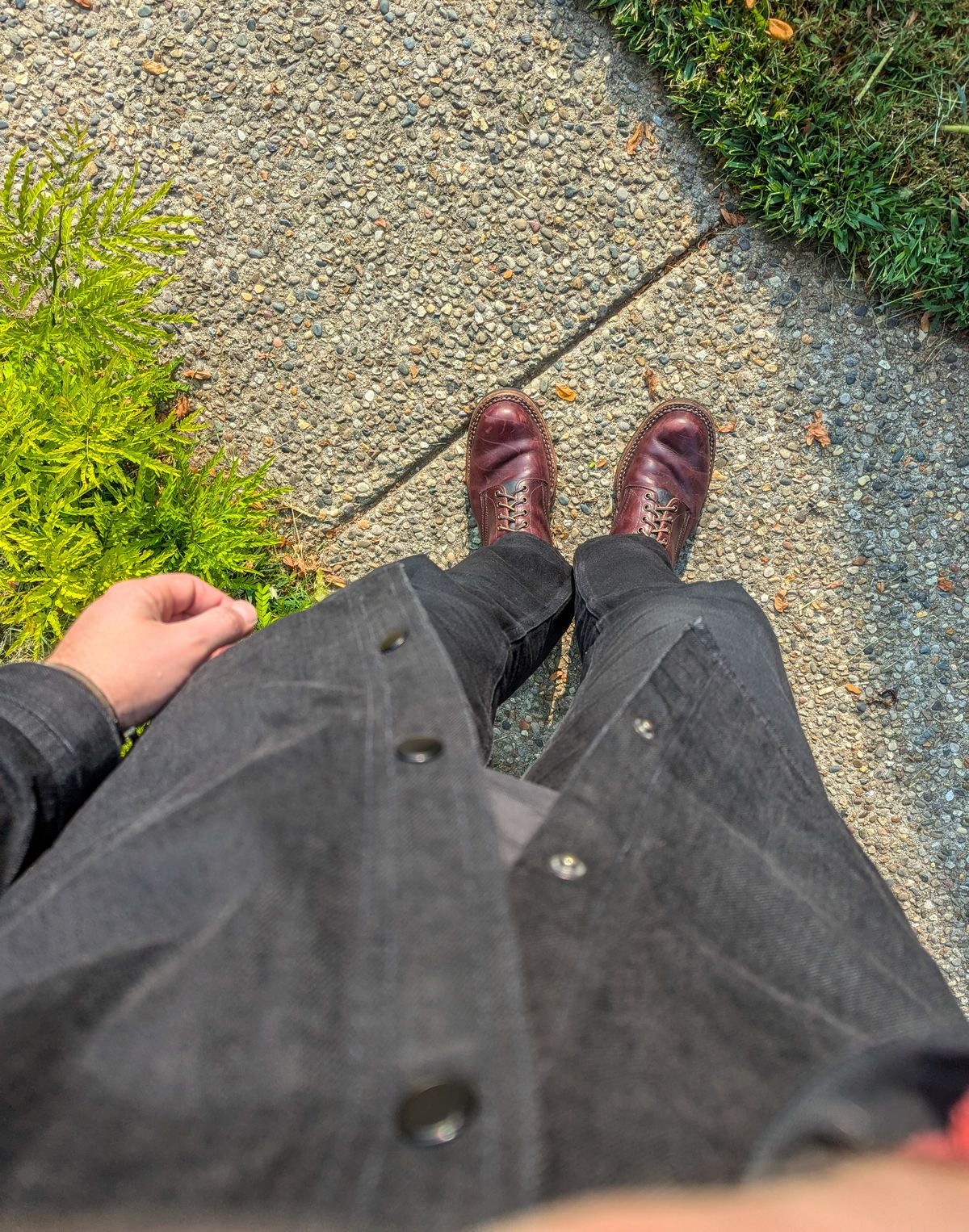 Photo by demo on September 9, 2024 of the White's 350 Cruiser in Horween Burgundy Chromexcel.