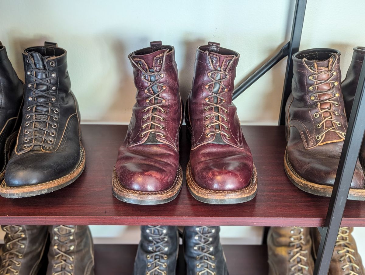 Photo by demo on October 2, 2024 of the White's 350 Cruiser in Horween Burgundy Chromexcel.