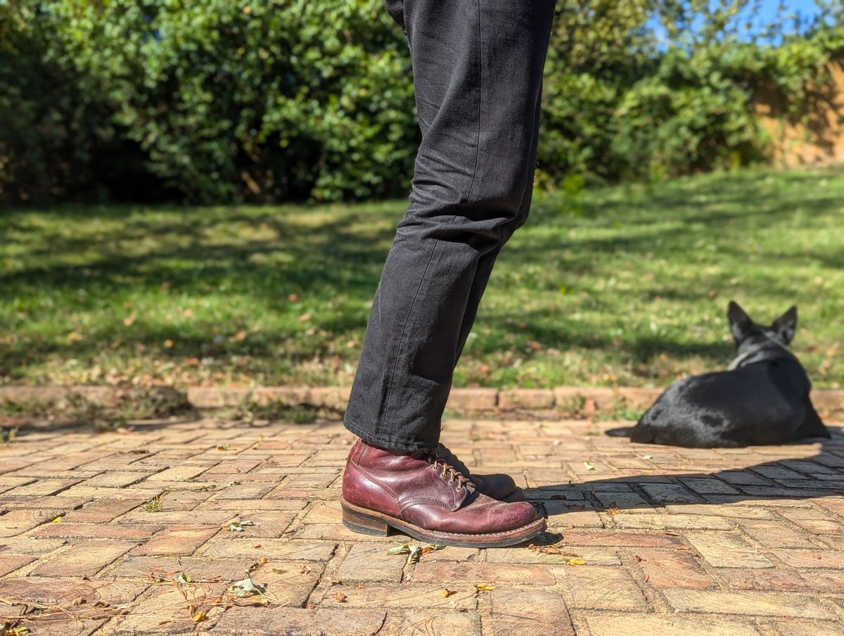 Photo by demo on October 1, 2024 of the White's 350 Cruiser in Horween Burgundy Chromexcel.
