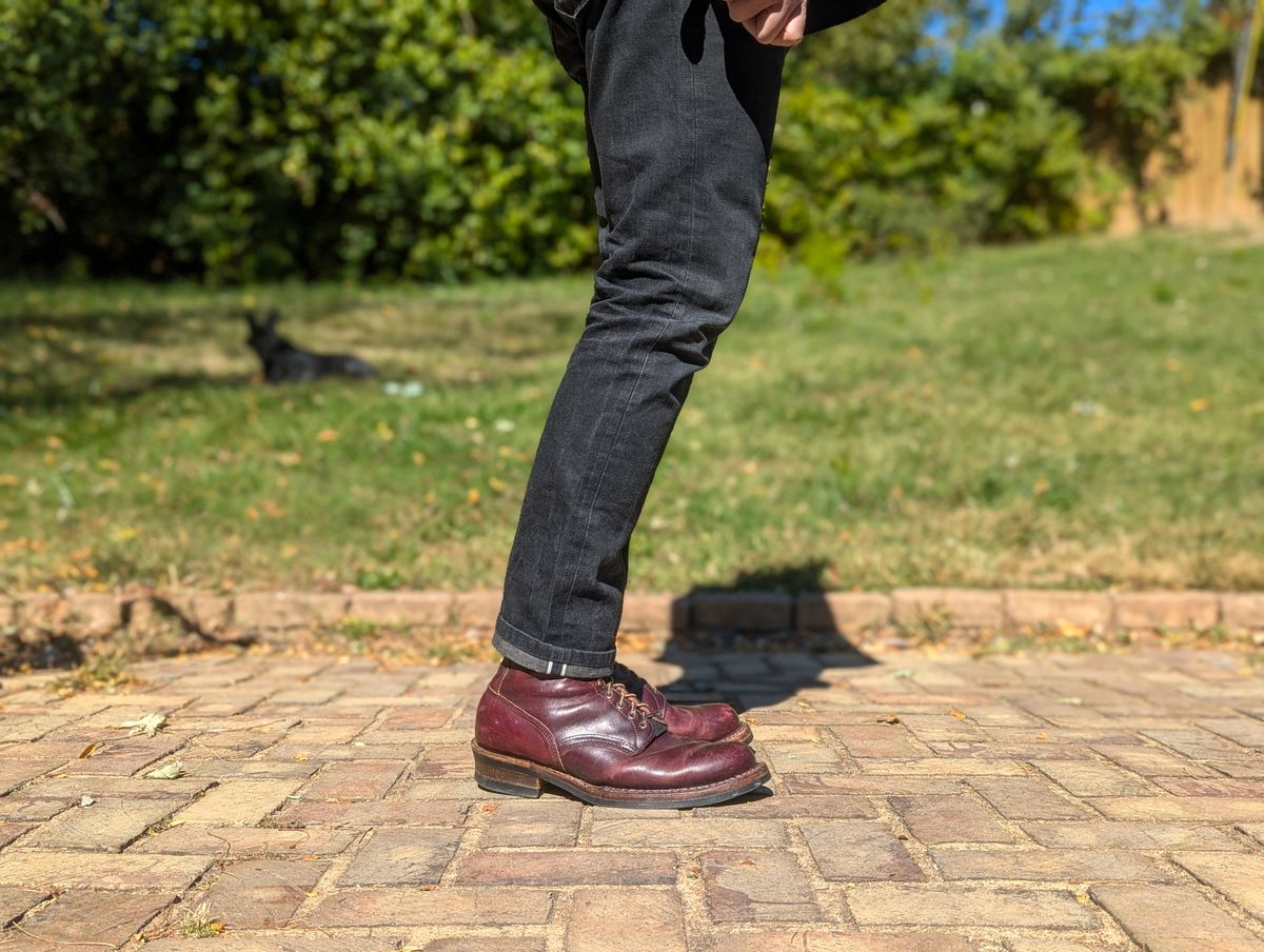 Photo by demo on October 17, 2024 of the White's 350 Cruiser in Horween Burgundy Chromexcel.