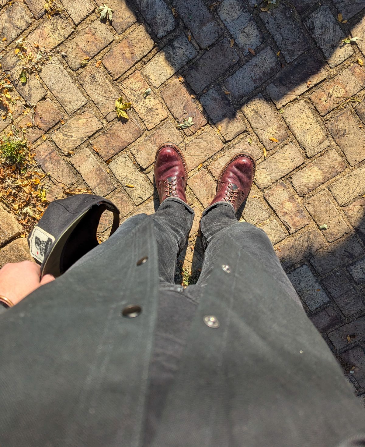 Photo by demo on October 17, 2024 of the White's 350 Cruiser in Horween Burgundy Chromexcel.