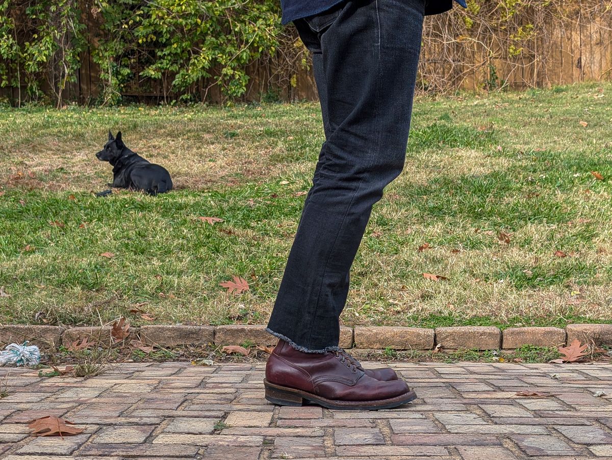 Photo by demo on November 26, 2024 of the White's 350 Cruiser in Horween Burgundy Chromexcel.