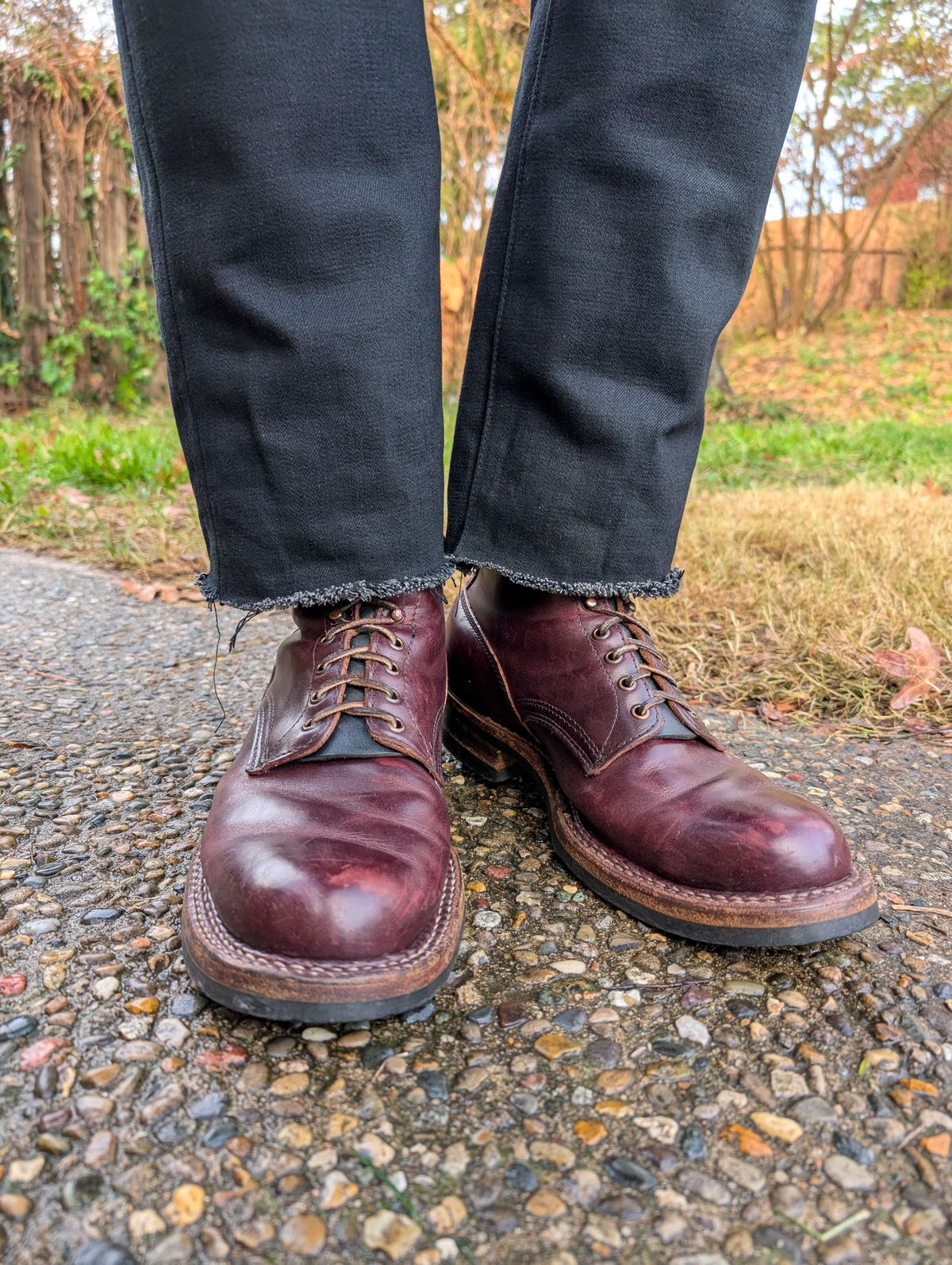 Photo by demo on December 16, 2024 of the White's 350 Cruiser in Horween Burgundy Chromexcel.