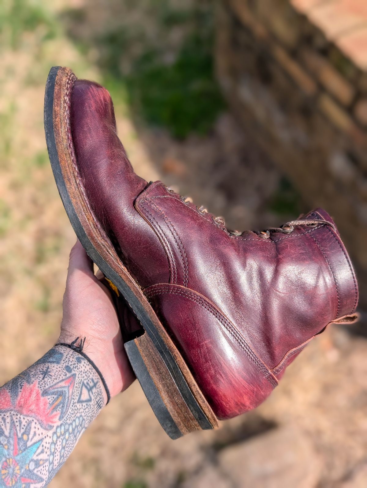 Photo by demo on March 24, 2025 of the White's 350 Cruiser in Horween Burgundy Chromexcel.