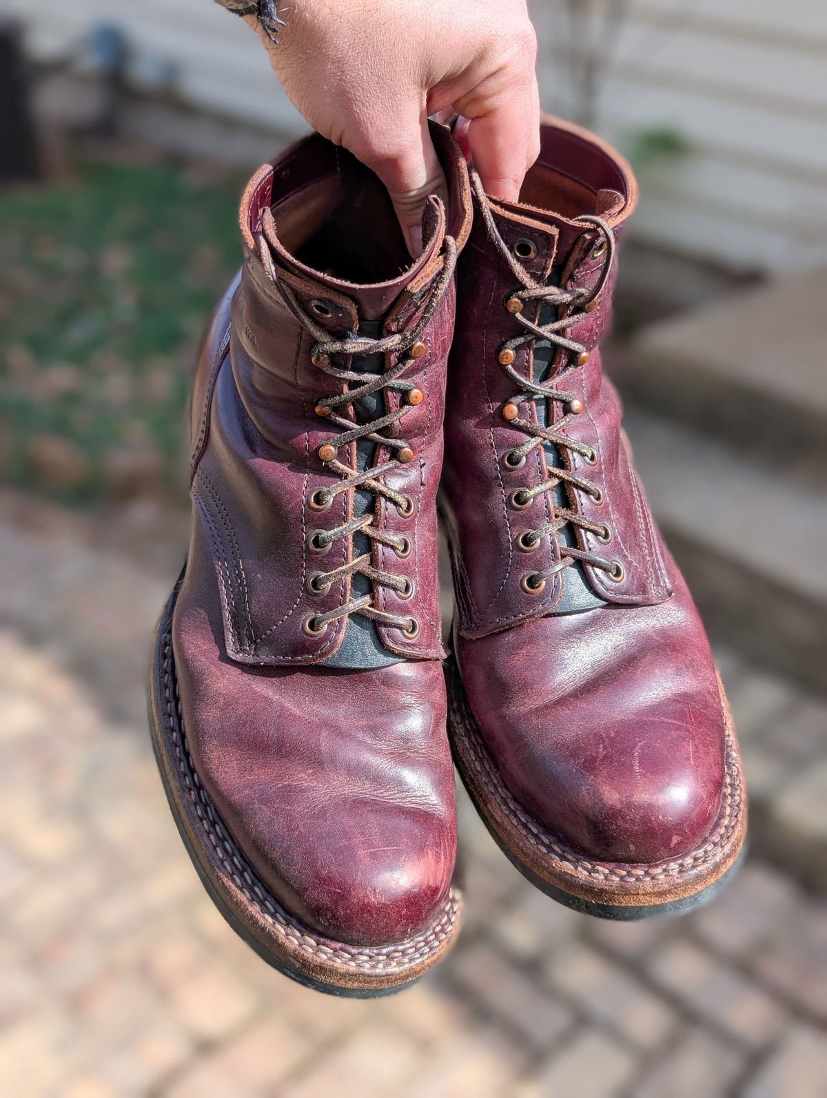 Photo by demo on March 24, 2025 of the White's 350 Cruiser in Horween Burgundy Chromexcel.