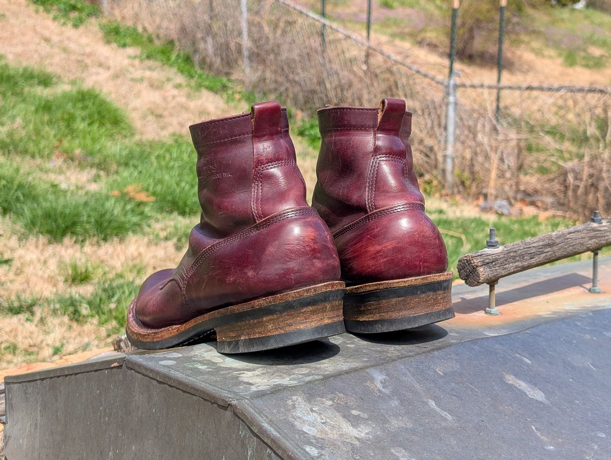 Photo by demo on March 25, 2025 of the White's 350 Cruiser in Horween Burgundy Chromexcel.
