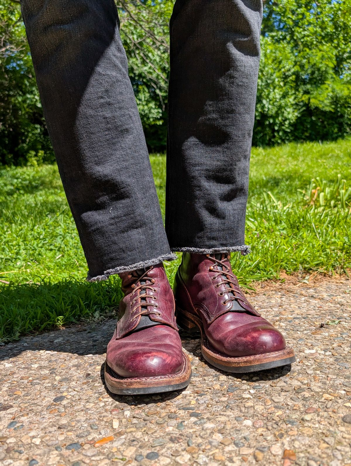 Photo by demo on May 18, 2025 of the White's 350 Cruiser in Horween Burgundy Chromexcel.