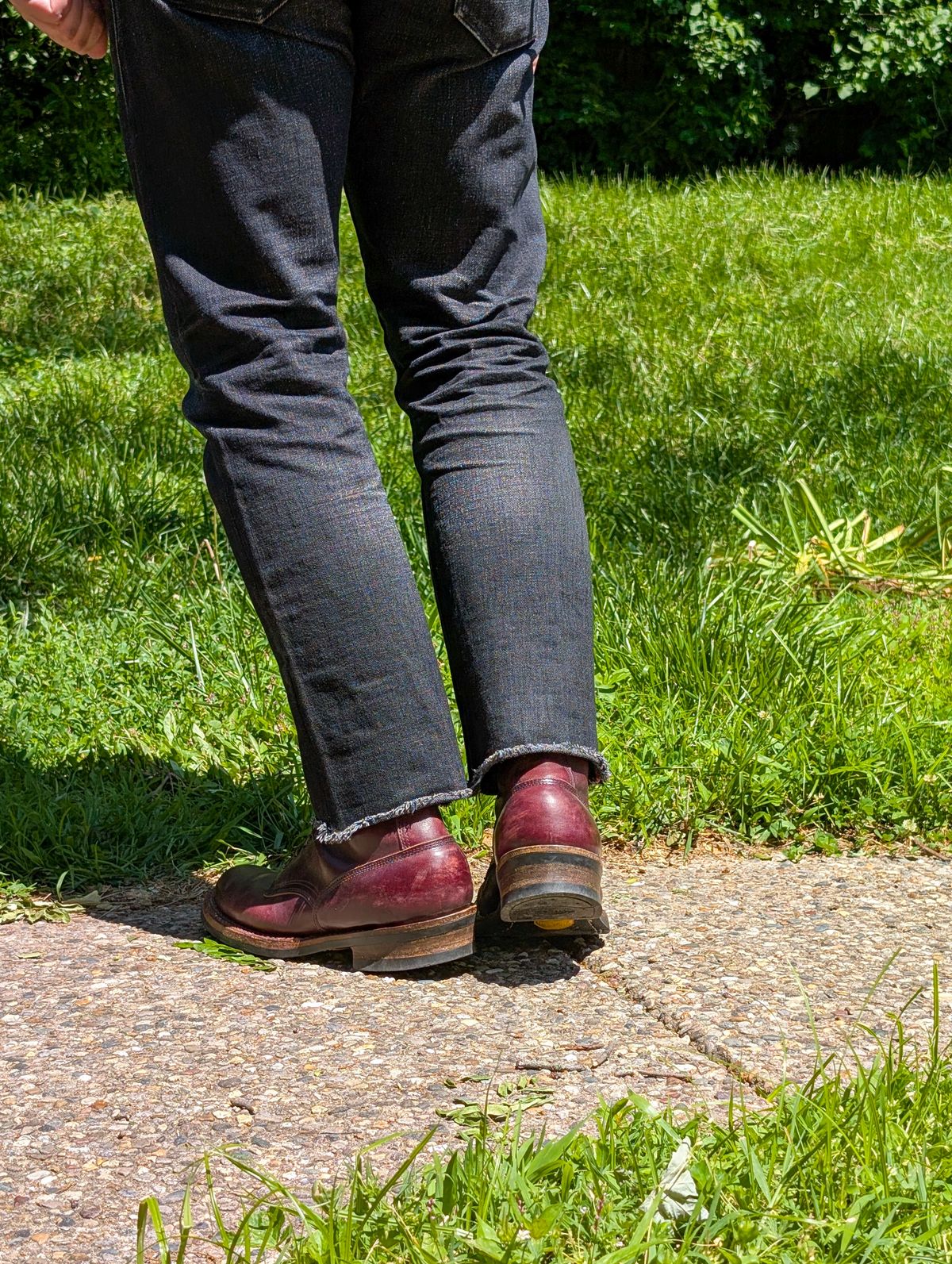 Photo by demo on May 18, 2025 of the White's 350 Cruiser in Horween Burgundy Chromexcel.