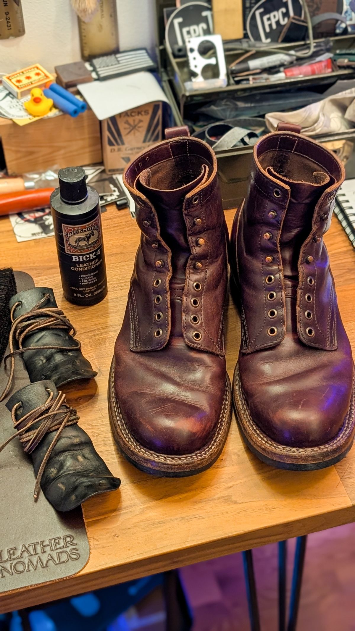 Photo by demo on February 10, 2026 of the White's 350 Cruiser in Horween Burgundy Chromexcel.