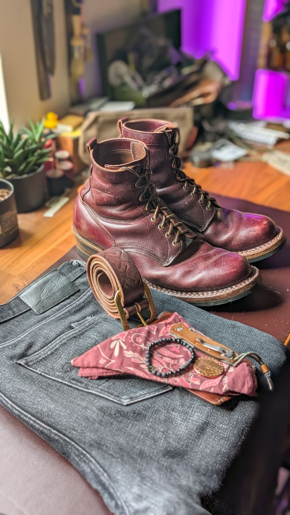 Photo by demo on May 29, 2026 of the White's 350 Cruiser in Horween Burgundy Chromexcel.