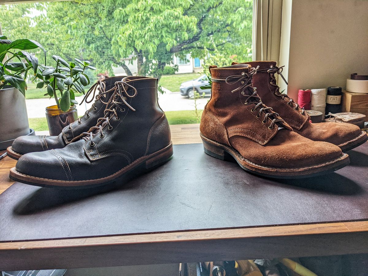 Photo by demo on July 27, 2022 of the Truman Service Boot in Horween Java Waxed Flesh.