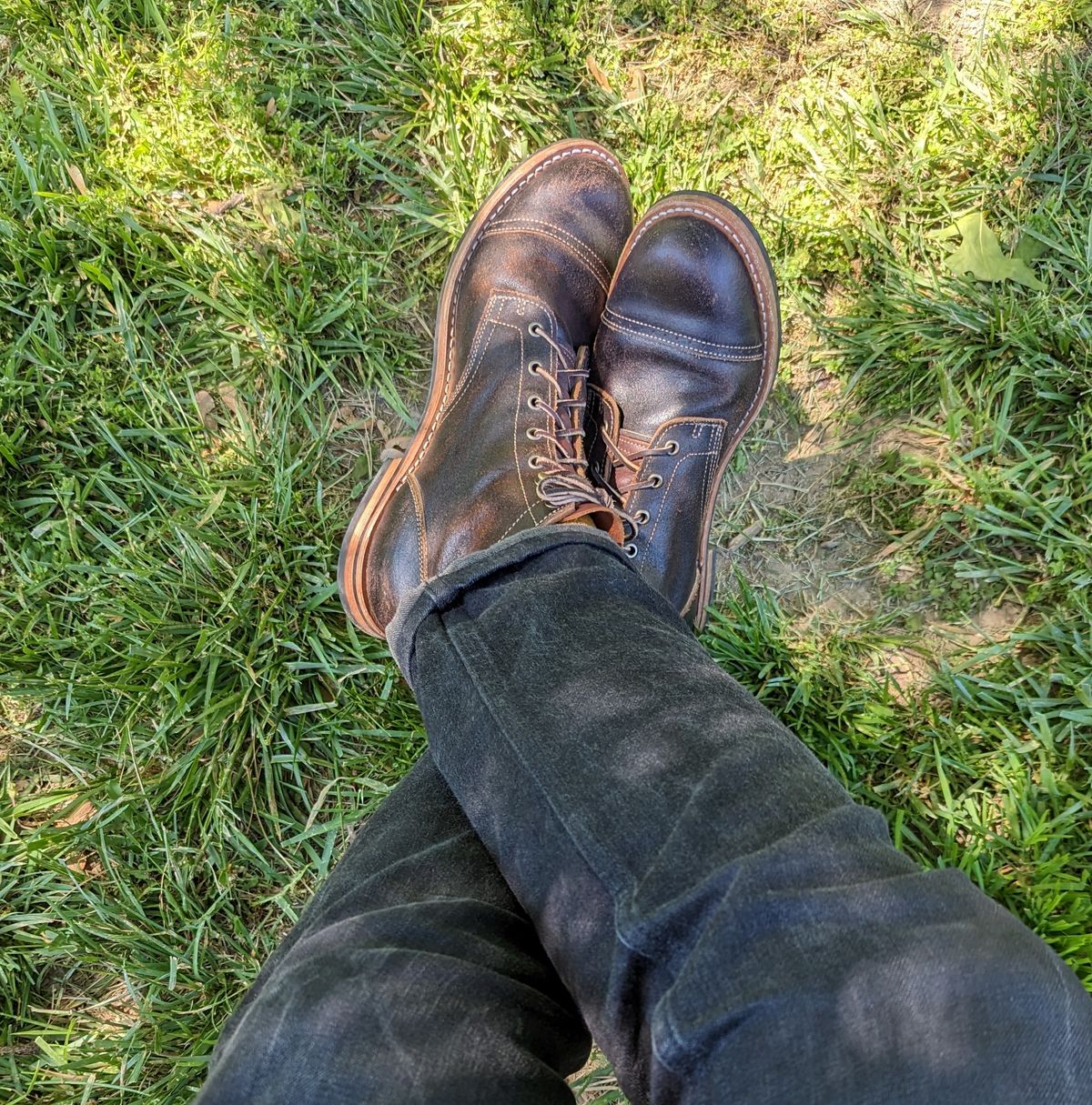 Photo by demo on May 3, 2023 of the Truman Service Boot in Horween Java Waxed Flesh.