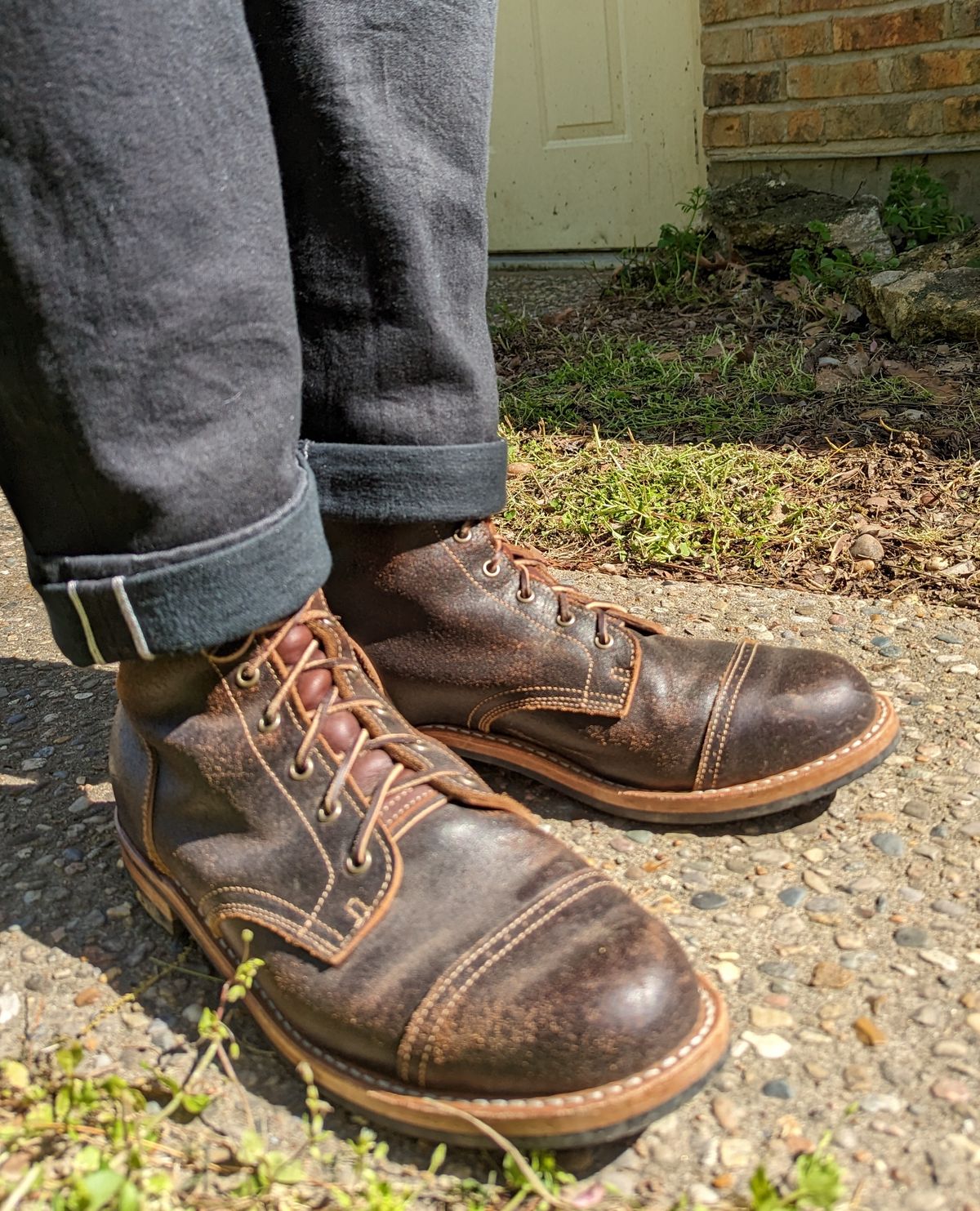 Photo by demo on April 17, 2023 of the Truman Service Boot in Horween Java Waxed Flesh.