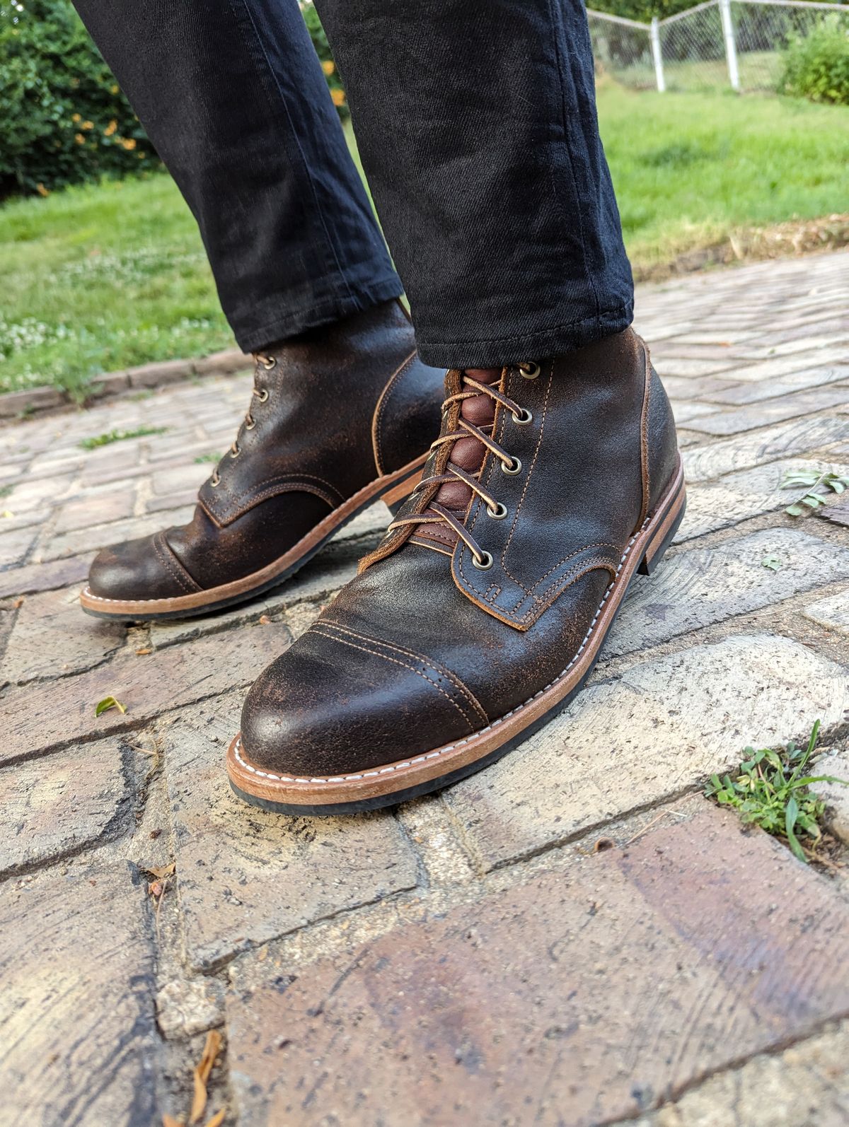 Photo by demo on June 15, 2023 of the Truman Service Boot in Horween Java Waxed Flesh.