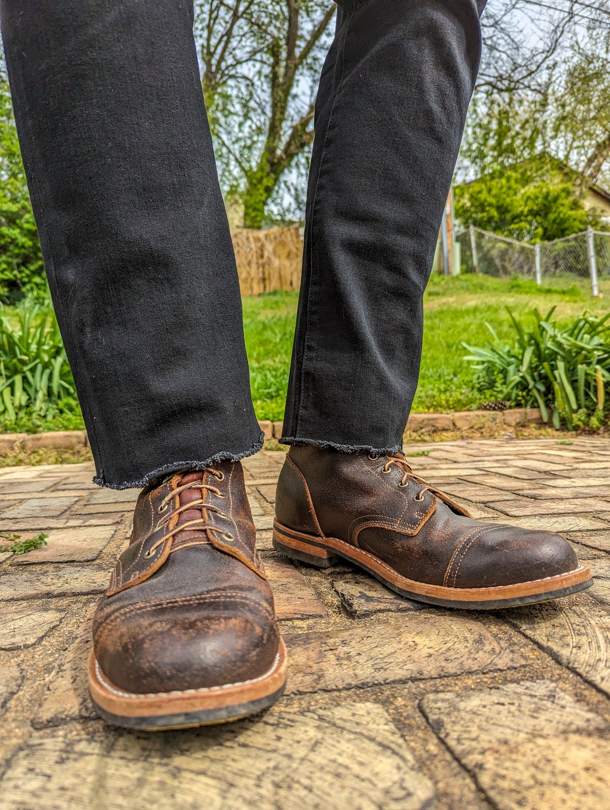 Photo by demo on April 9, 2024 of the Truman Service Boot in Horween Java Waxed Flesh.