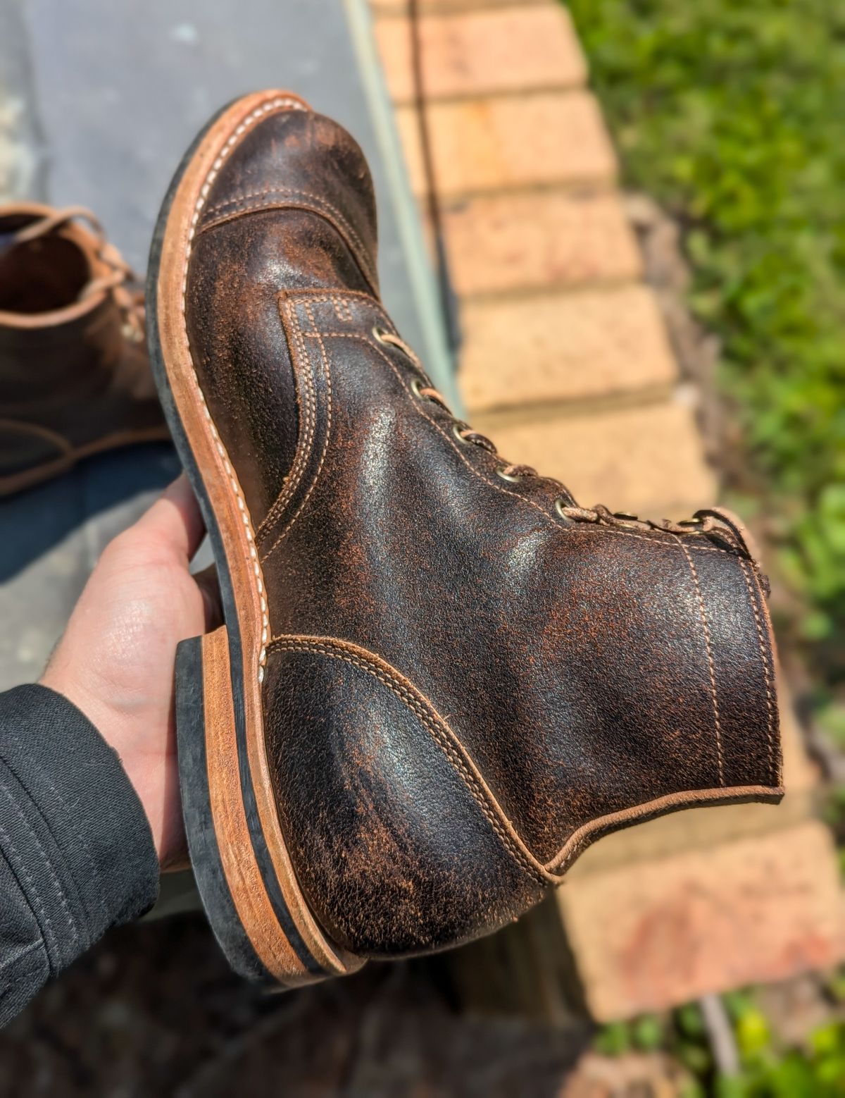 Photo by demo on July 23, 2024 of the Truman Service Boot in Horween Java Waxed Flesh.