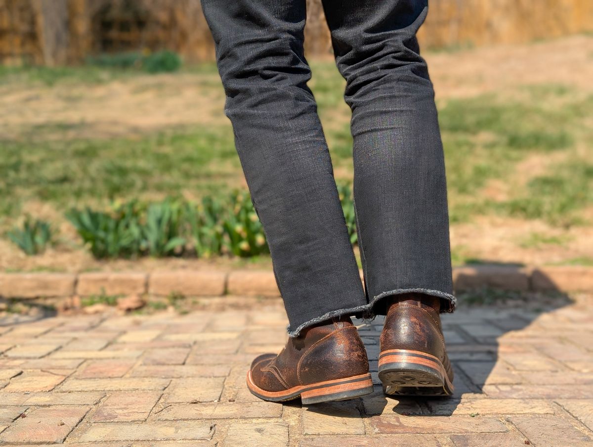 Photo by demo on March 13, 2025 of the Truman Service Boot in Horween Java Waxed Flesh.
