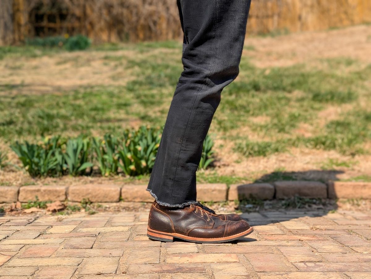 Photo by demo on March 13, 2025 of the Truman Service Boot in Horween Java Waxed Flesh.