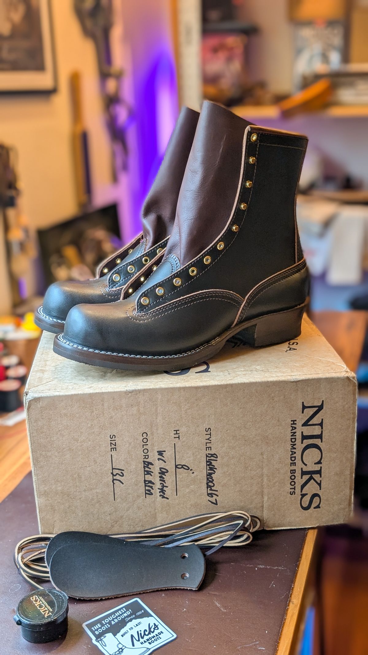 Photo by demo on March 4, 2026 of the Nicks x Carl Murawski The Blackwood in Wickett & Craig Natural Veg Tan Overdyed Black.