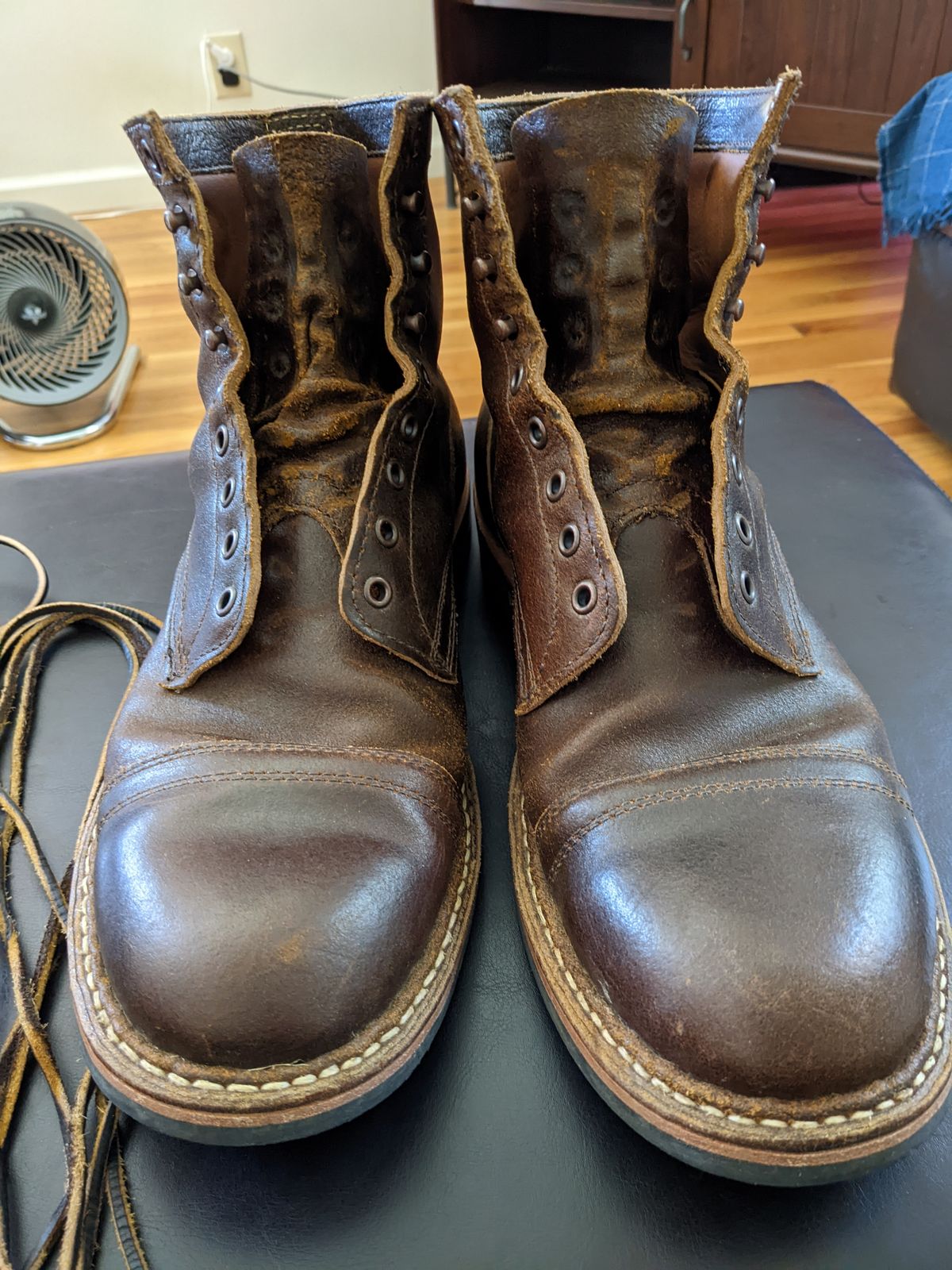 Photo by demo on August 26, 2022 of the White's MP-Sherman Toe Cap in Horween Cinnamon Waxed Flesh.