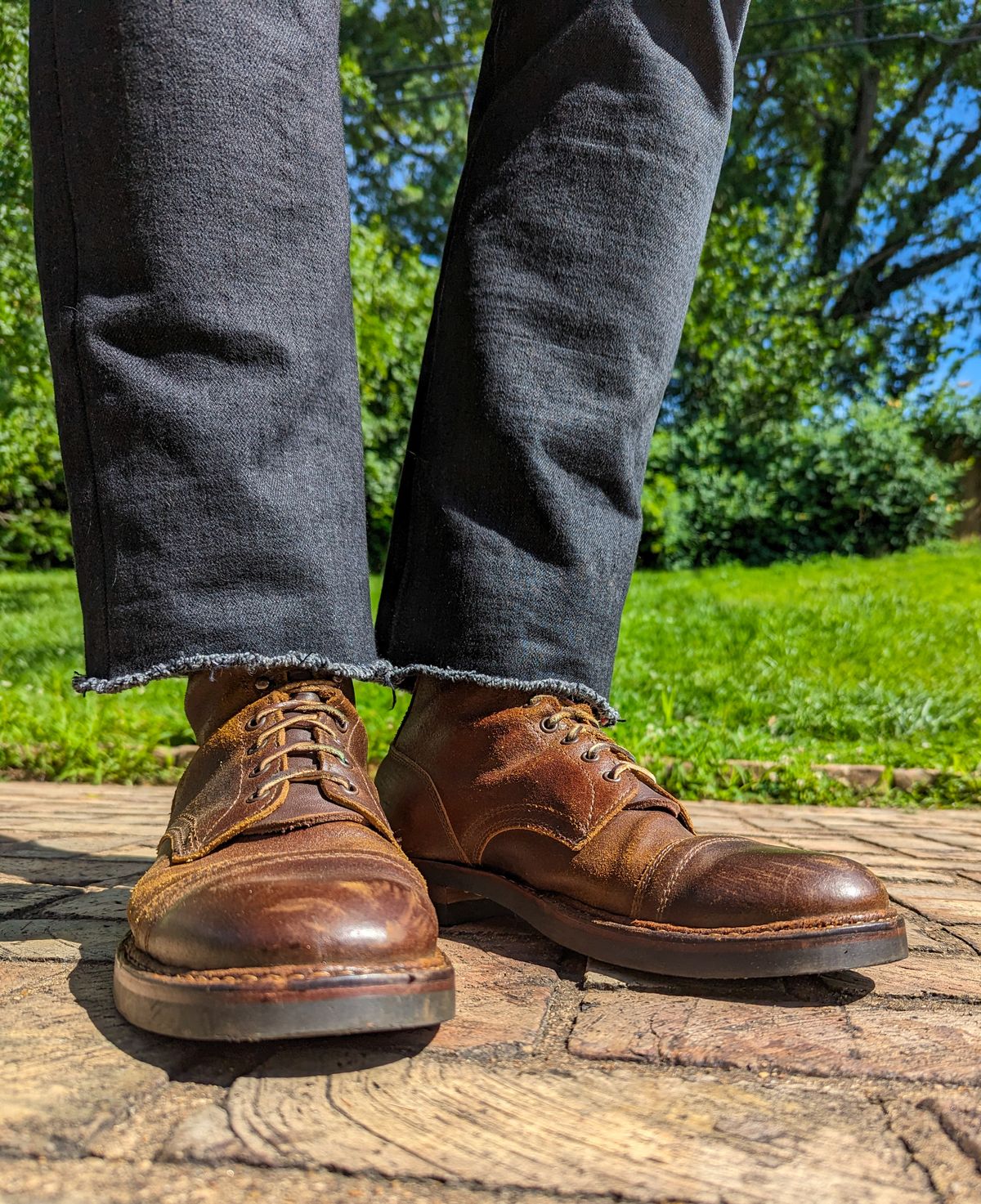 Photo by demo on June 2, 2024 of the White's MP-Sherman Toe Cap in Horween Cinnamon Waxed Flesh.