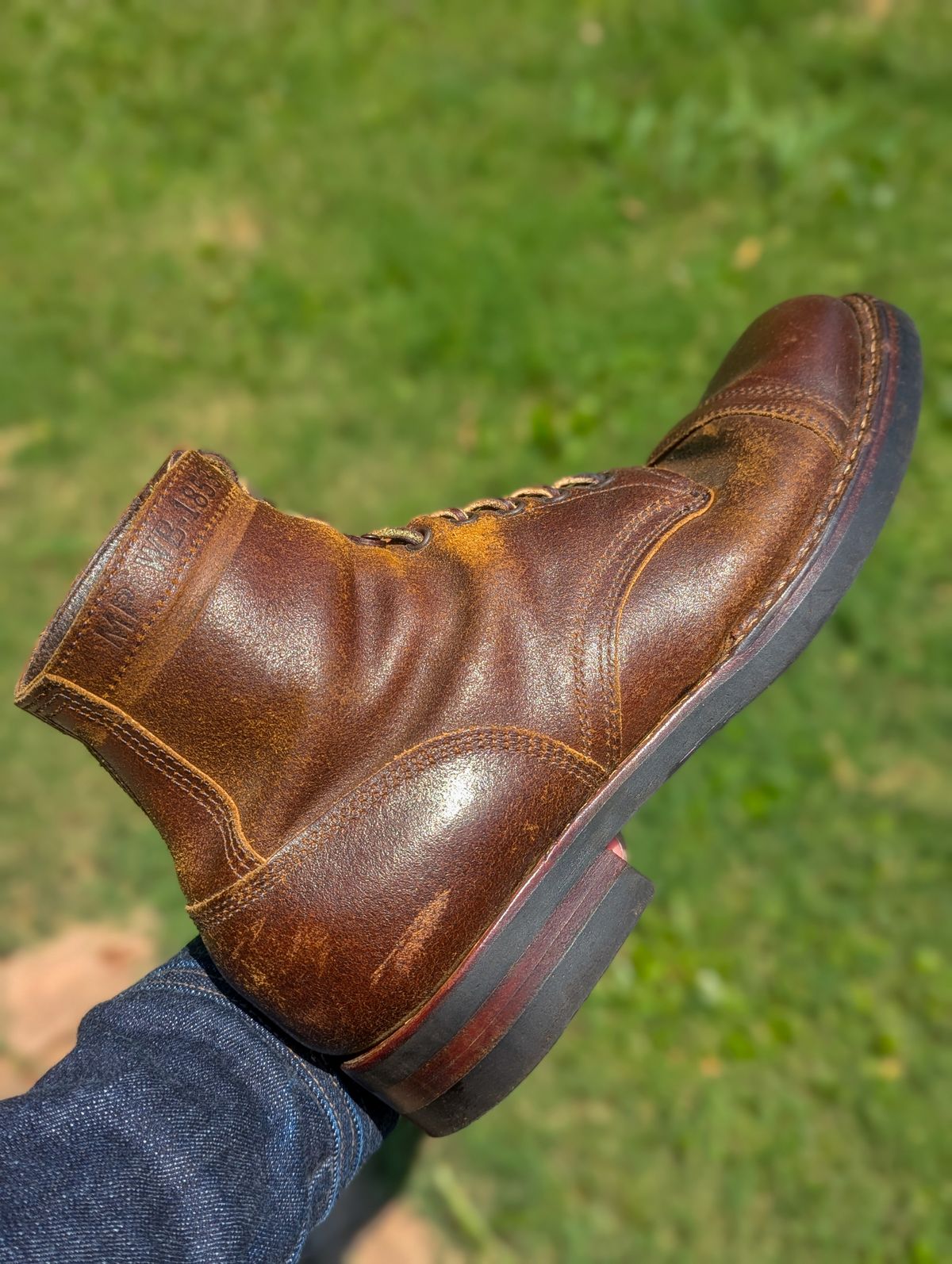 Photo by demo on August 9, 2024 of the White's MP-Sherman Toe Cap in Horween Cinnamon Waxed Flesh.