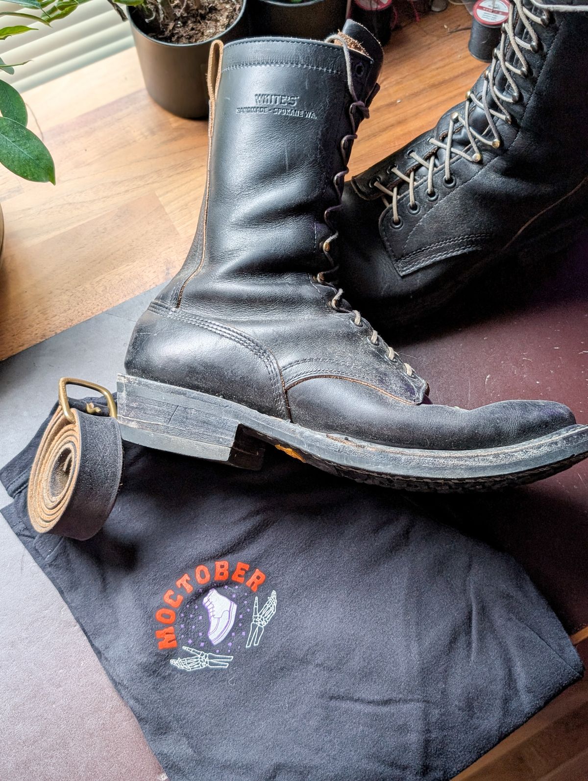 Photo by demo on October 26, 2025 of the White's x Rose Anvil Drifter 2.0 in Seidel Black Double Shot.