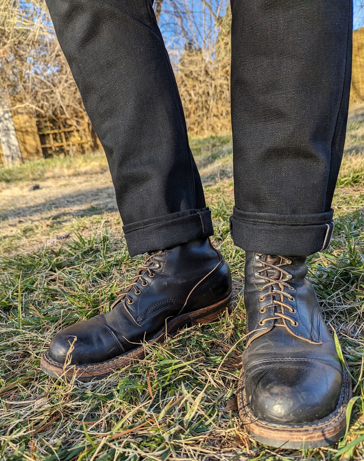 Photo by demo on December 30, 2023 of the White's Bounty Hunter in Horween Black Chromexcel.
