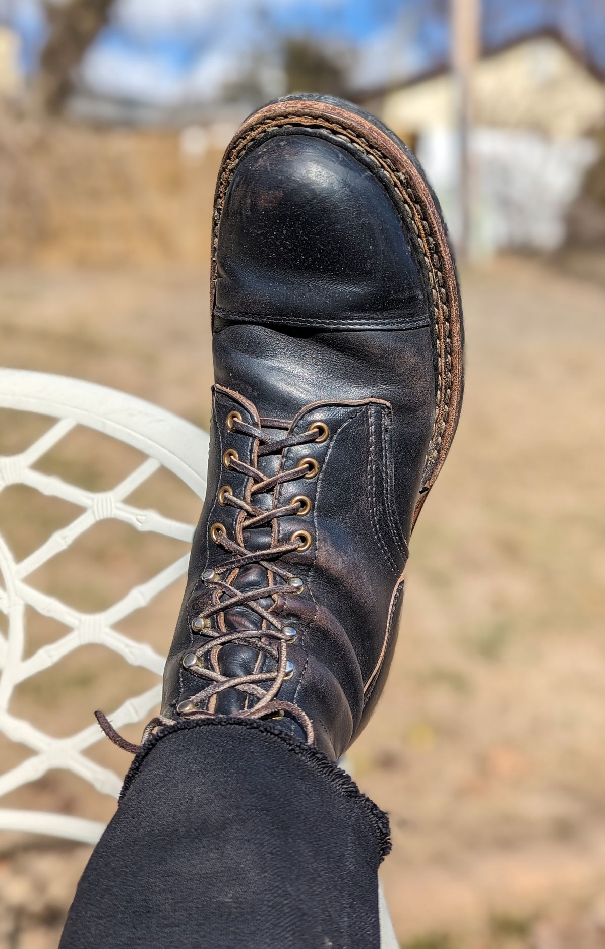 Photo by demo on February 8, 2024 of the White's Bounty Hunter in Horween Black Chromexcel.