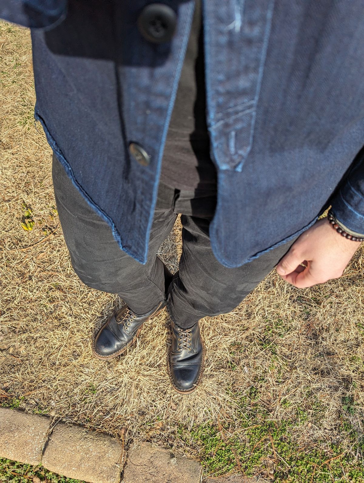 Photo by demo on February 8, 2024 of the White's Bounty Hunter in Horween Black Chromexcel.