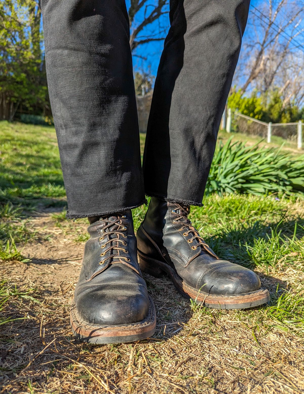 Photo by demo on March 20, 2024 of the White's Bounty Hunter in Horween Black Chromexcel.