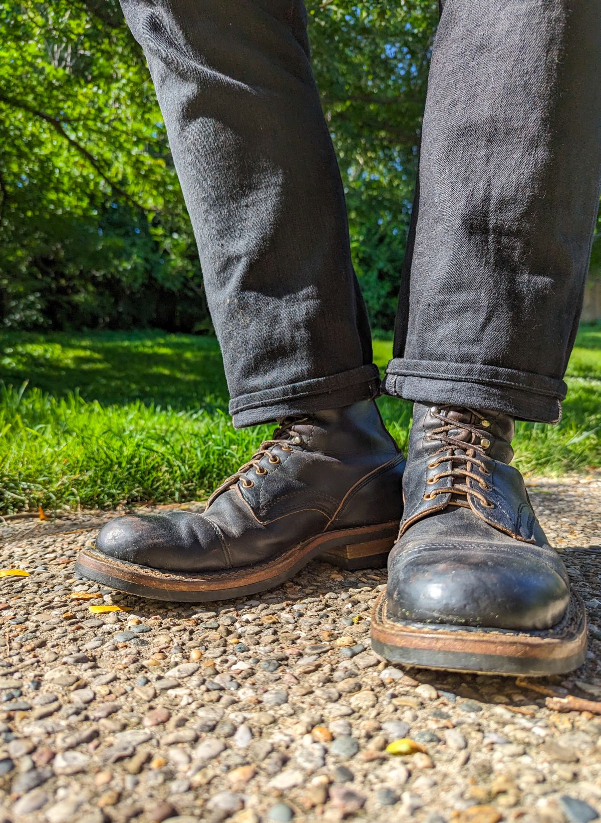 Photo by demo on June 9, 2024 of the White's Bounty Hunter in Horween Black Chromexcel.