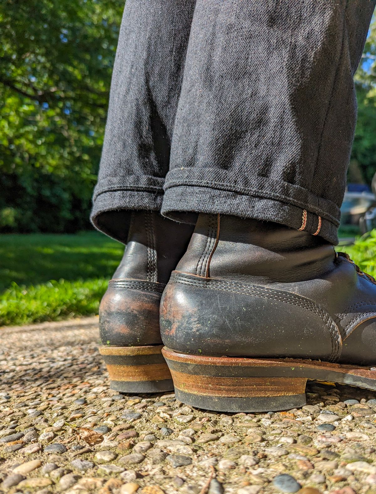 Photo by demo on June 9, 2024 of the White's Bounty Hunter in Horween Black Chromexcel.