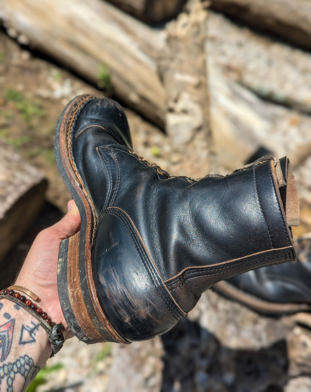 Photo by demo on July 5, 2024 of the White's Bounty Hunter in Horween Black Chromexcel.