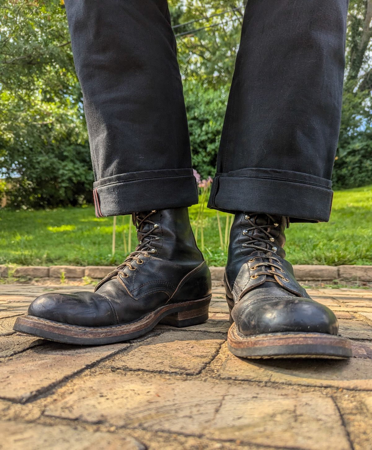 Photo by demo on July 23, 2024 of the White's Bounty Hunter in Horween Black Chromexcel.