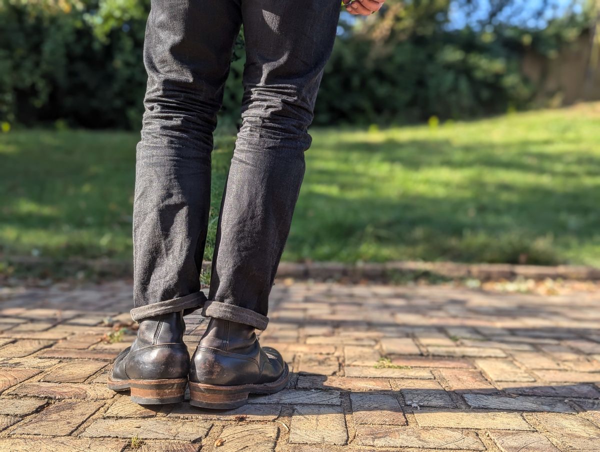 Photo by demo on September 2, 2024 of the White's Bounty Hunter in Horween Black Chromexcel.