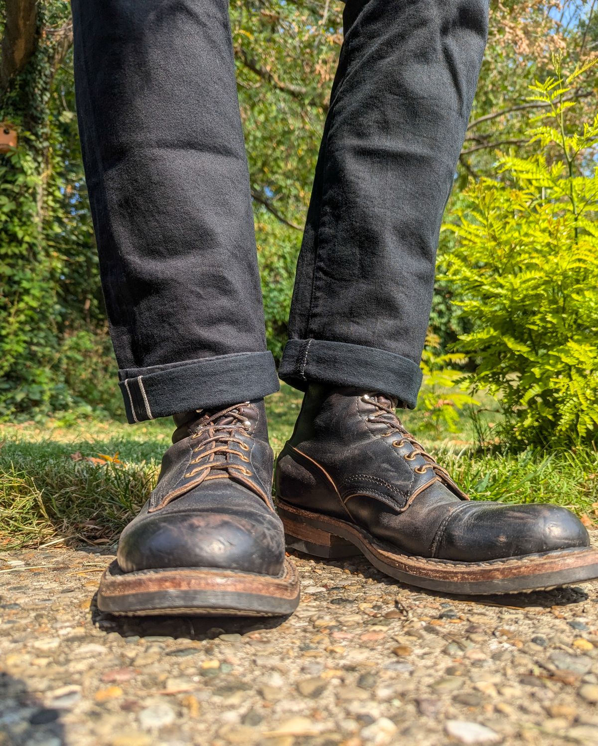 Photo by demo on September 11, 2024 of the White's Bounty Hunter in Horween Black Chromexcel.