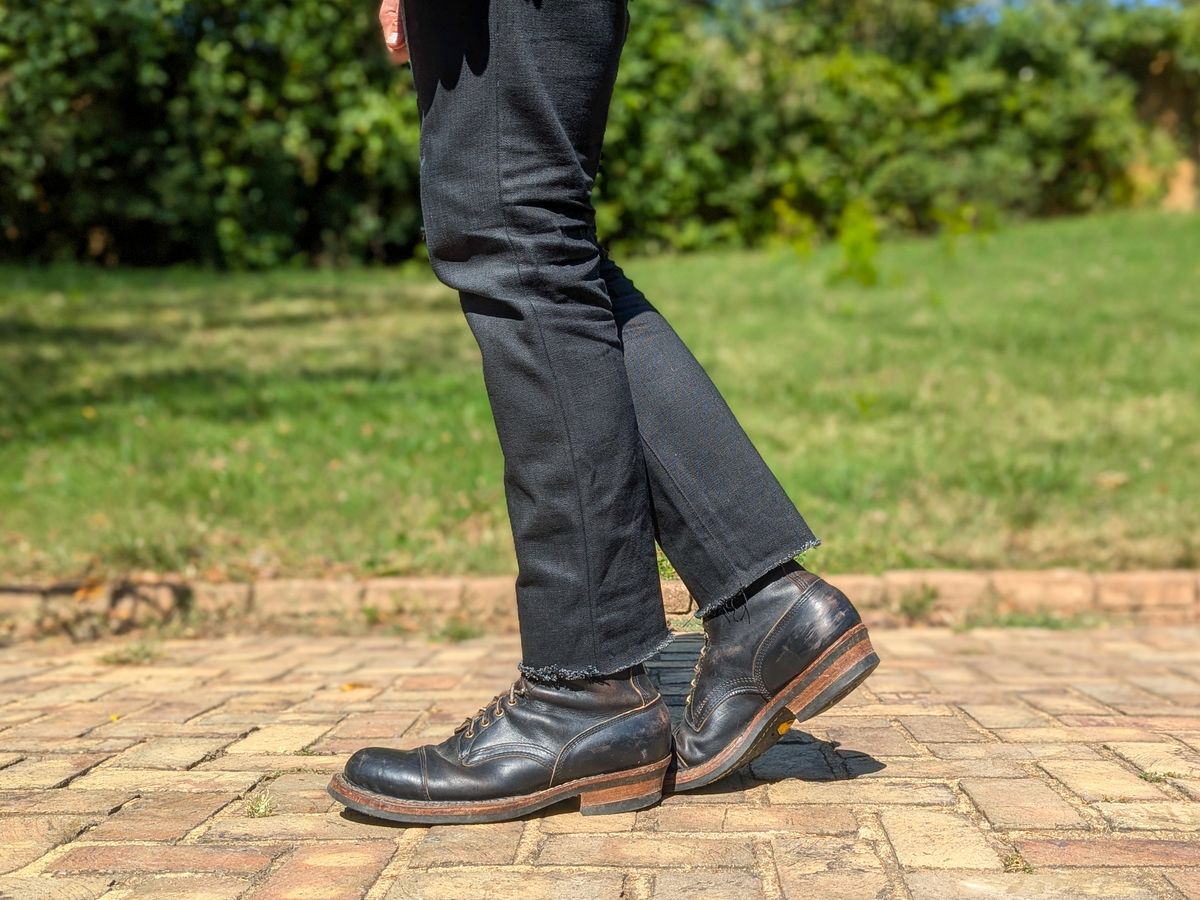Photo by demo on October 5, 2024 of the White's Bounty Hunter in Horween Black Chromexcel.