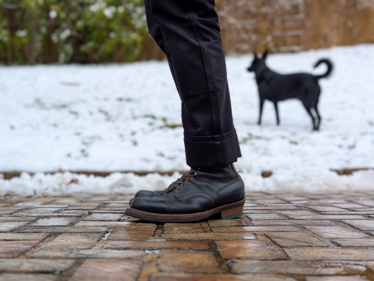 Photo by demo on December 1, 2024 of the White's Bounty Hunter in Horween Black Chromexcel.