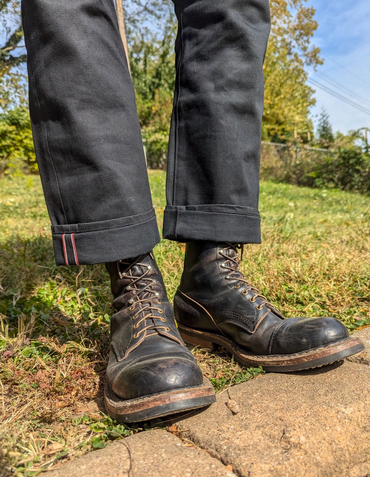 Photo by demo on October 23, 2024 of the White's Bounty Hunter in Horween Black Chromexcel.