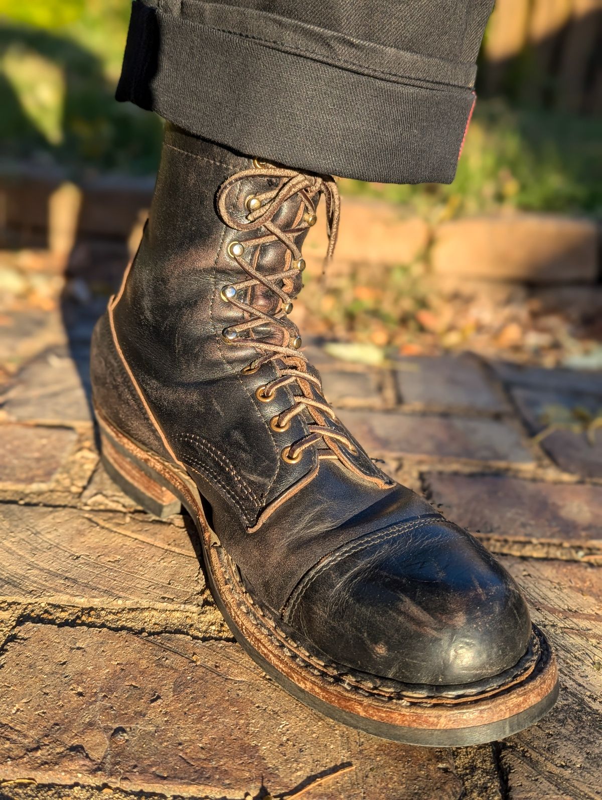 Photo by demo on October 23, 2024 of the White's Bounty Hunter in Horween Black Chromexcel.